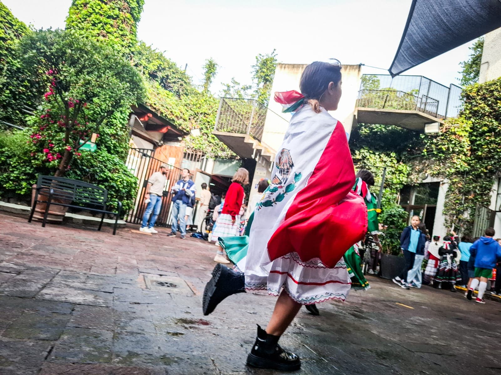 ¡QUE VIVA MÉXICO! The Grito de la Independencia celebrated at EFAD
